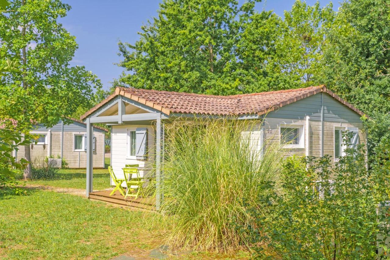 Lagrange Grand Bleu Vacances - Residence Port Lalande Castelmoron-sur-Lot Exteriör bild