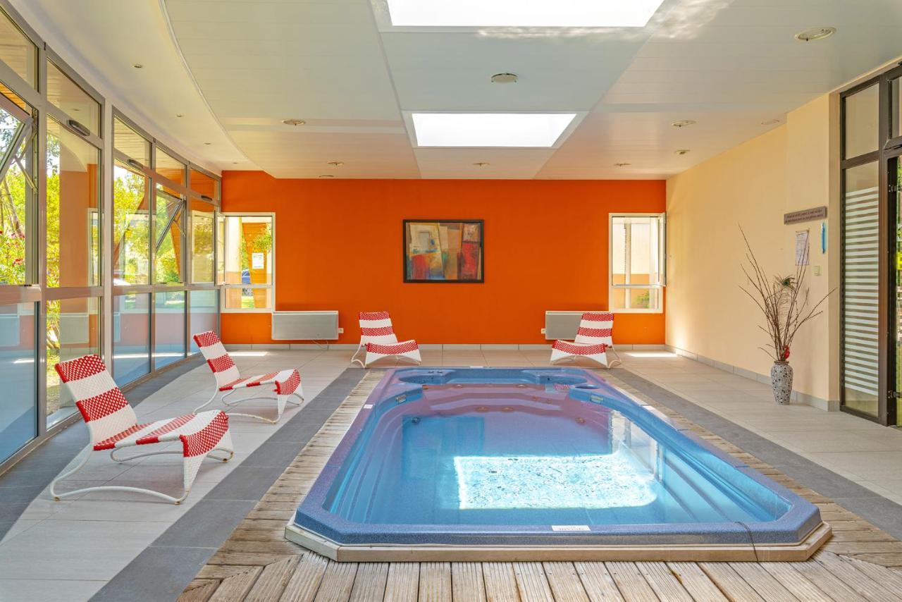 Lagrange Grand Bleu Vacances - Residence Port Lalande Castelmoron-sur-Lot Exteriör bild