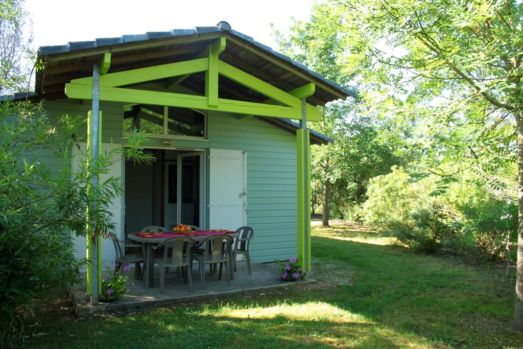 Lagrange Grand Bleu Vacances - Residence Port Lalande Castelmoron-sur-Lot Exteriör bild